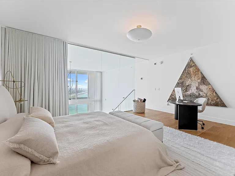 1040 Biscayne Blvd #4002 — Photo 15