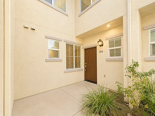 15325 Oak Tree Dr #104 Photo 1