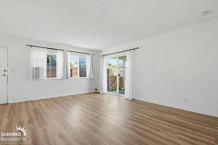 643 W 6th Ave #647 — Photo 3
