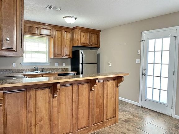 5th image of 5811 Barkley Ln