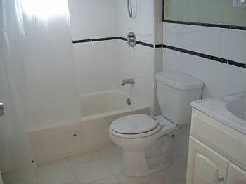 3rd image of 72 Hickory Ln