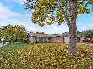 434 Stroud Ln, Garland, TX 75043