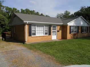 5811 Hollins Rd, Roanoke, VA 24019