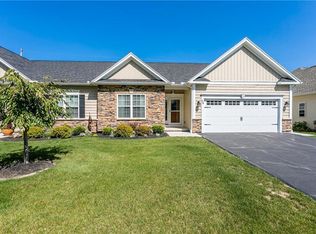 34 Kirkdale Cir, Rochester, NY 14612