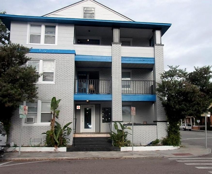 1st image of 114 7th St N APT 18