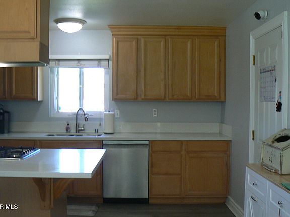 3rd image of 1534 Acadia St