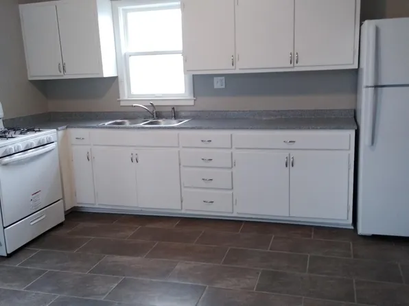 517 Ottawa St, Leavenworth, KS 66048