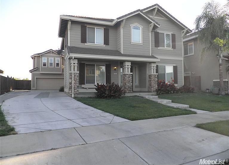 2nd image of 712 Stetson Dr