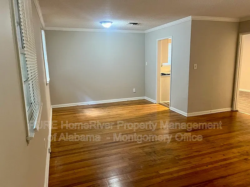 3 bed, 2.0 bath, 1242 sqft, $1,115 — Photo 4