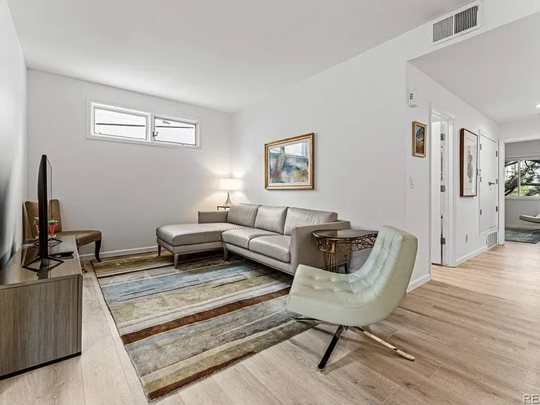 171 S Jackson St #101 — Photo 13