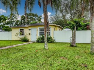 2546 Harding St, Hollywood, FL 33020