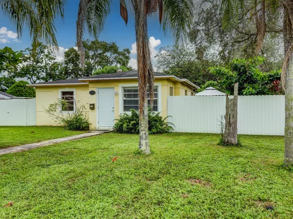 2546 Harding Street, Hollywood, FL 33020