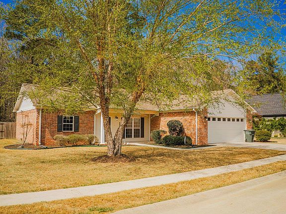 3rd image of 129 Southern Oaks