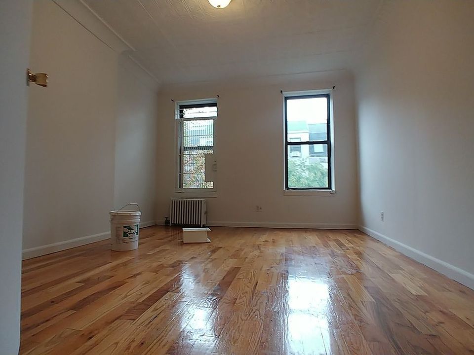 1st image of 323 E 88th St APT 20