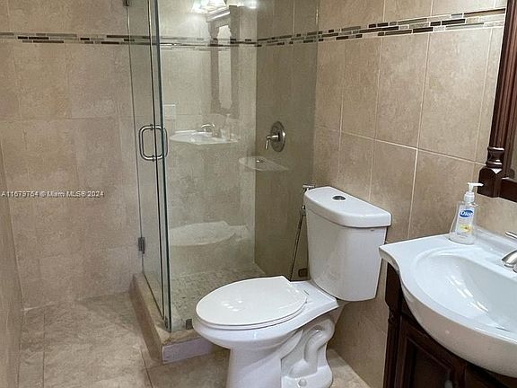 4th image of 9686 Fontainebleau Blvd APT 705