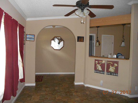 4th image of 313 Robinhood Ln