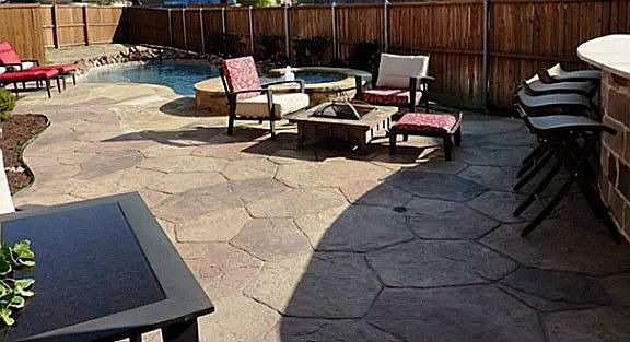 2nd image of 3721 Capitol Ln