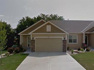 14811 Killarney Ln, Smithville, MO 64089