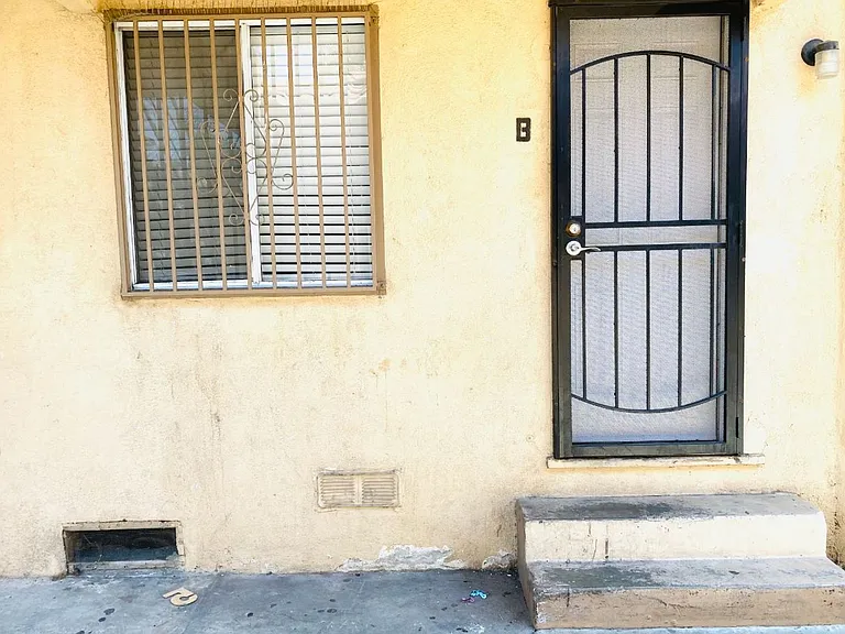 204 N Spring Ave #B — Photo 9