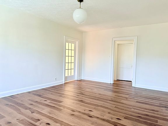 4th image of 3303 Ormond Ave APT 3