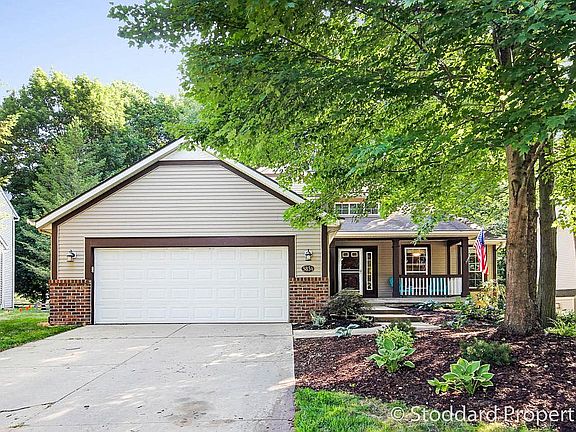 2nd image of 5834 W Grove Dr SE