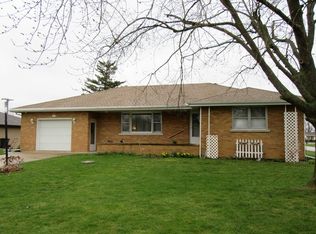 215 Hancock St, Clifton, IL 60927