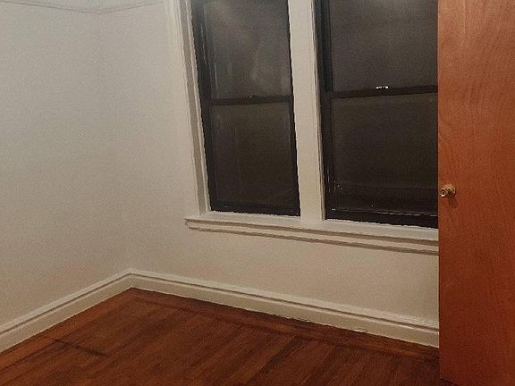 4th image of 1526 Beach Ave #54