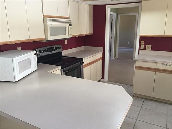 2nd image of 104 14th St