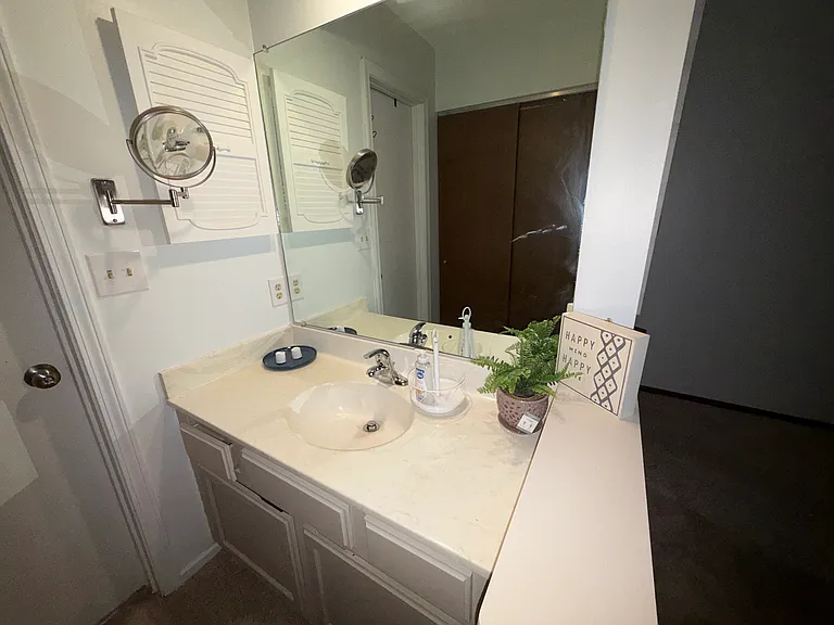 5742 N London Ave — Photo 19