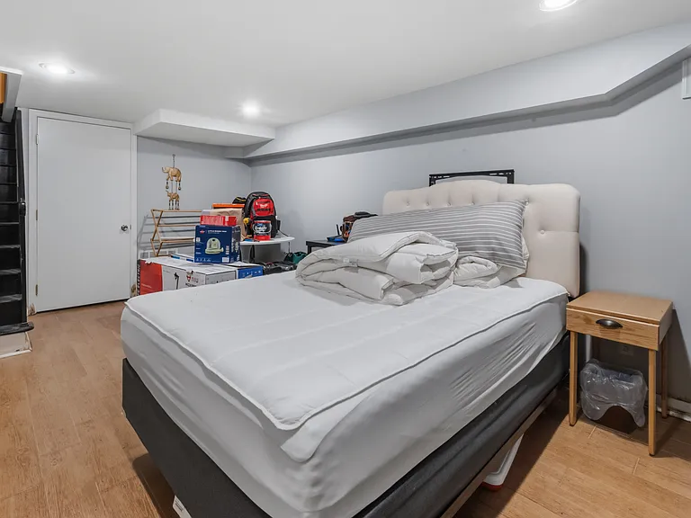 819 Tasker St — Photo 18