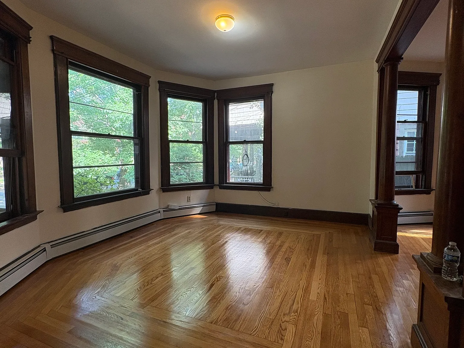 2 bed, 1.0 bath, 4143 sqft, $1,790 — Photo 2