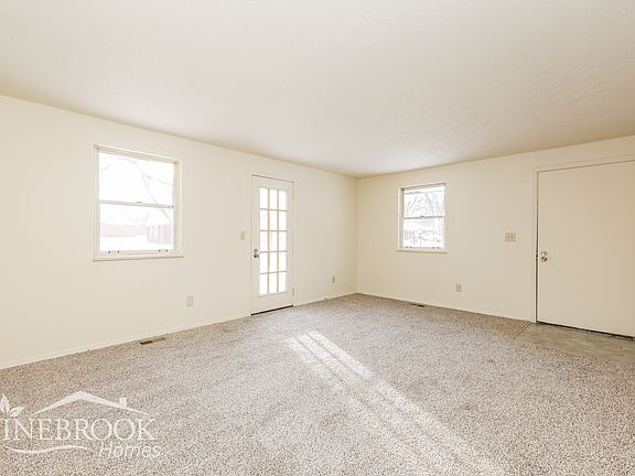 3rd image of 8231 Mount Mansfield Dr
