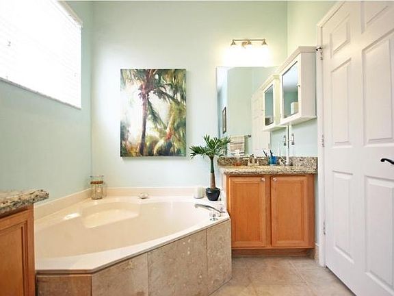 2nd image of 1439 Artimino Ln
