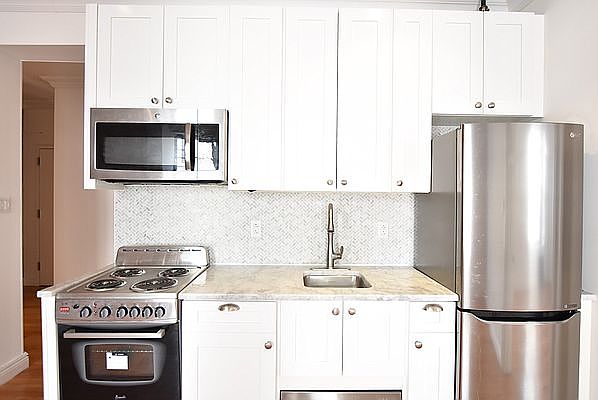 1st image of 115 W 104th St APT 66