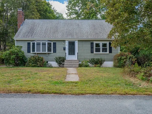 124 King Hill Rd, Braintree, MA 02184