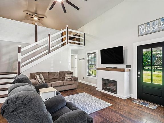 5th image of 31537 Nelson Rd