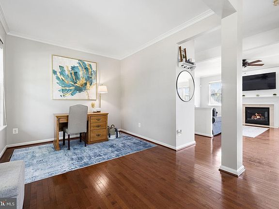 4th image of 9799 Tombreck Ct