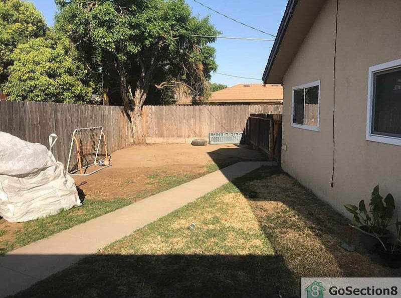 2nd image of 3307 N Fowler Ave
