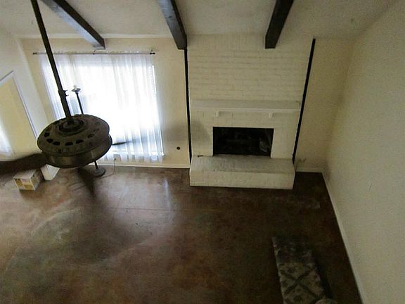 Livingroom from Gameroom