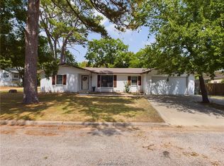 117 N Calvert St, Franklin, TX 77856
