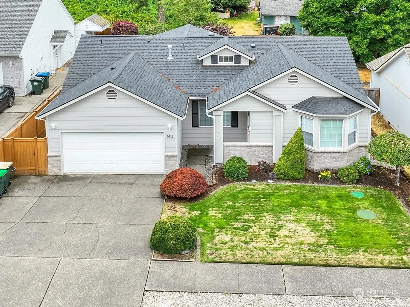1413 Noble Firs Court SE photo 1