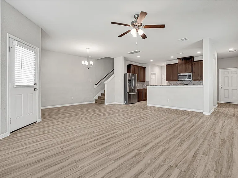 6518 Wenlock Dr — Photo 8