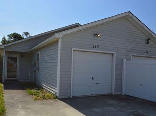 142 Charlton Rd, Hubert, NC 28539