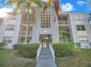 8540 SW 212th St APT 202, Cutler Bay, FL 33189