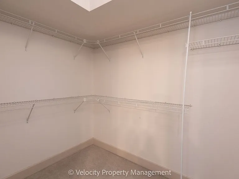 2469 NW Sacagawea Ln — Photo 14
