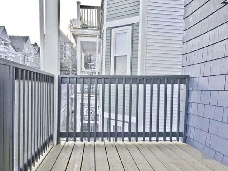5 Whitby Ter #2 — Photo 4