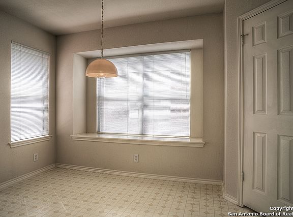 5th image of 836 Cross Branch Dr
