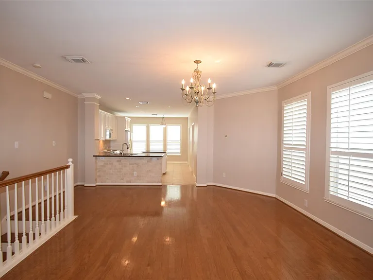 722 Memorial Heights Dr — Photo 20