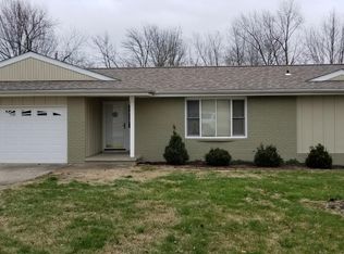 18 Sunset Dr, Mount Vernon, IL 62864