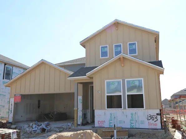 1353 Espada St, Fort Worth, TX 76052